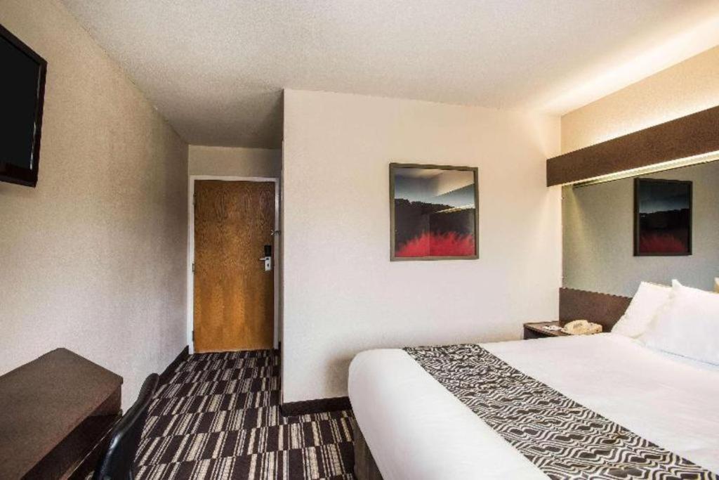 Microtel Inn & Suites By Wyndham Chattanooga/Near Hamilton P Екстериор снимка