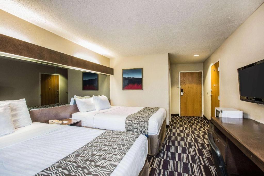Microtel Inn & Suites By Wyndham Chattanooga/Near Hamilton P Екстериор снимка